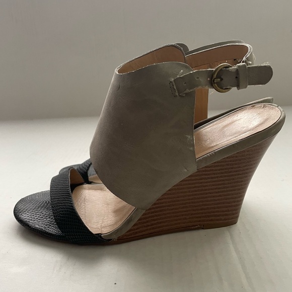 CL by Laundry Baja Sandals - Picture 4 of 9